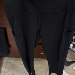 Lululemon capri running pants